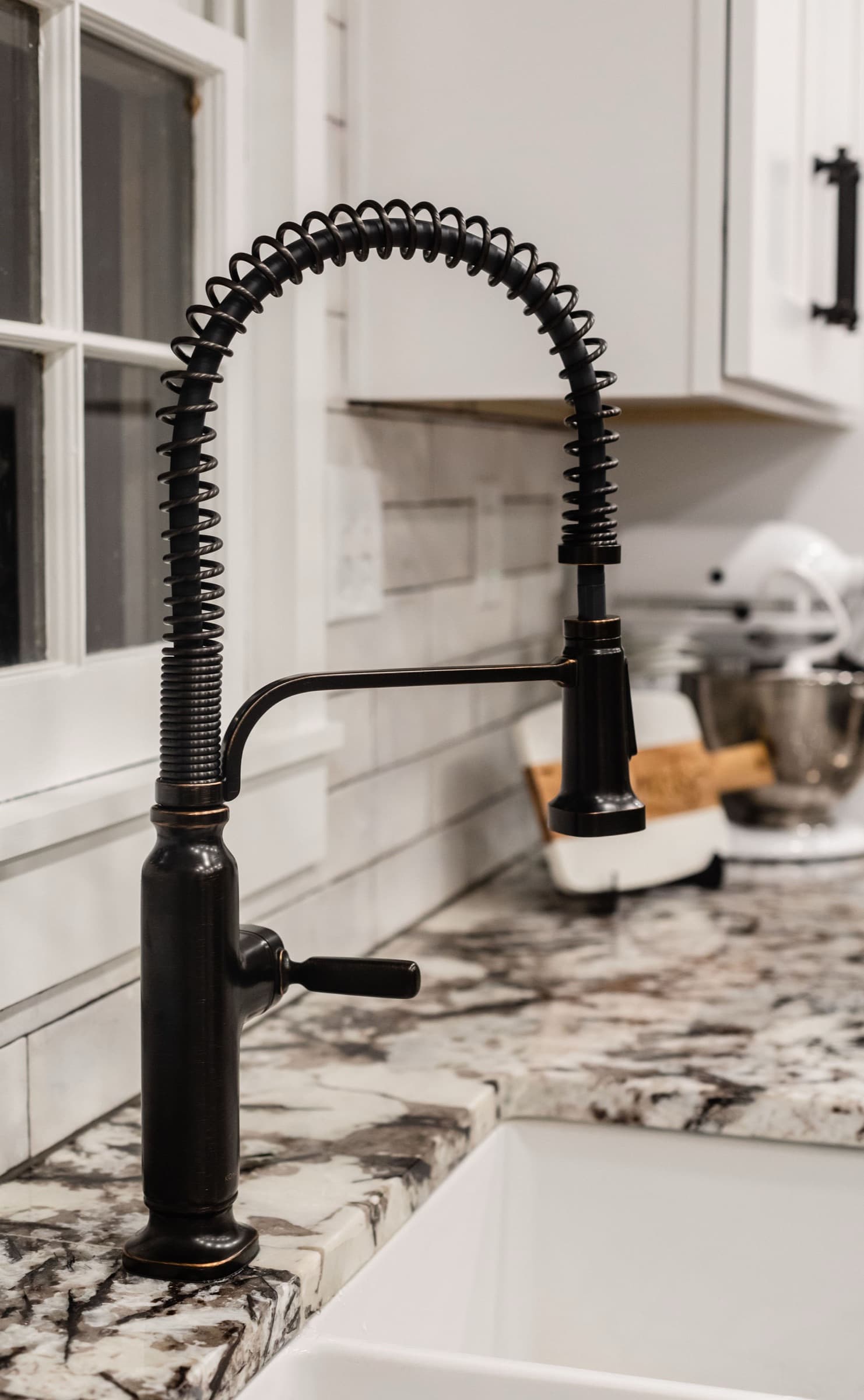 Acworth kitchen remodel — pull-down faucet detail